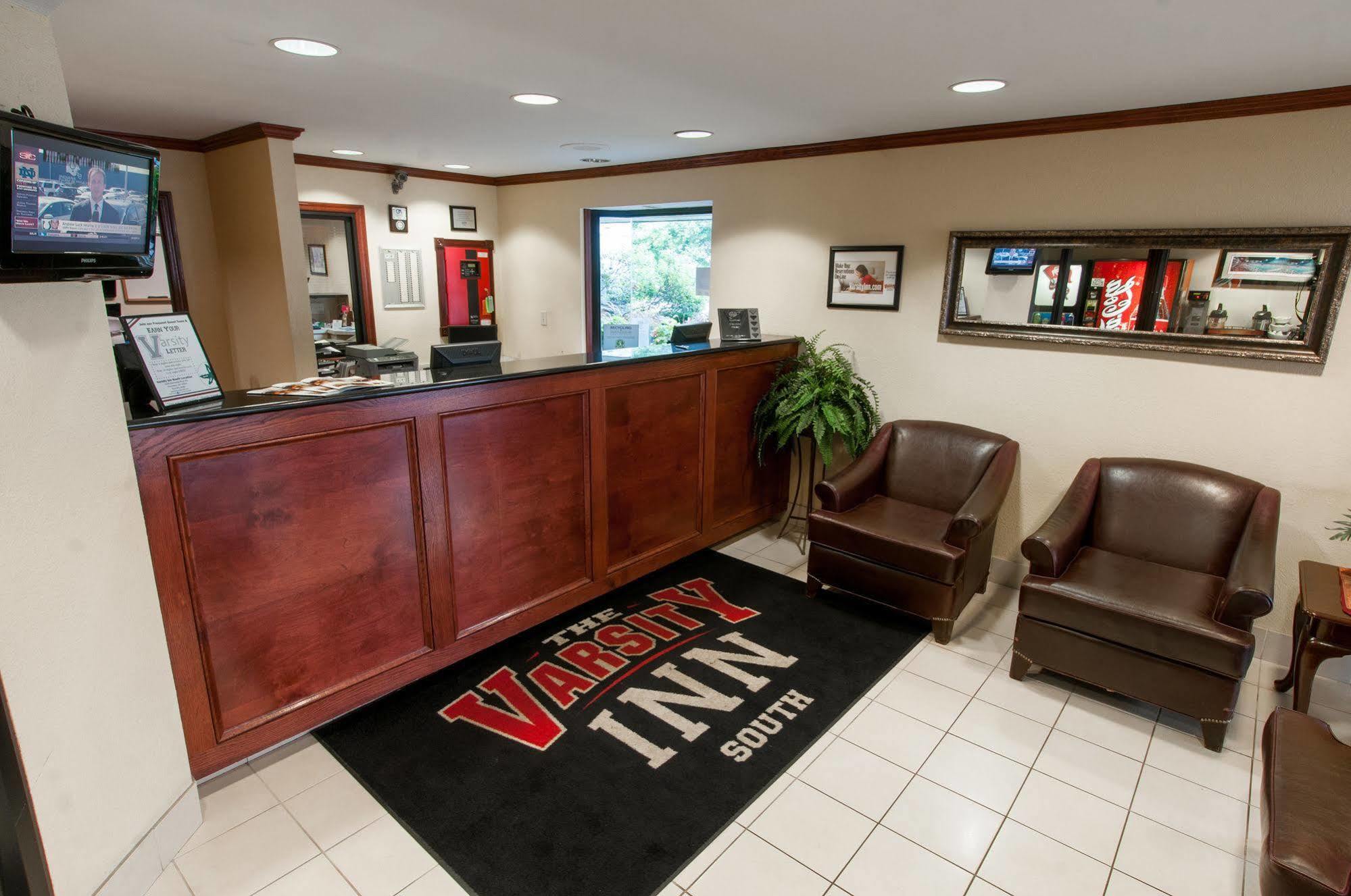 Varsity Inn Osu South Columbus Extérieur photo
